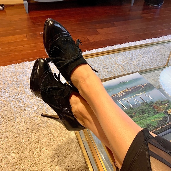 Black White House | Black Market booties heels - Picture 2 of 8